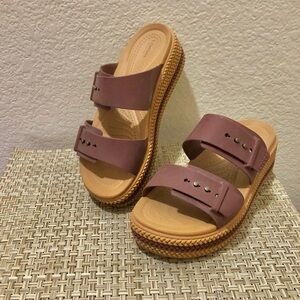 CROCS Women’s Double Strap Platform Sandals in Mauve and Tan